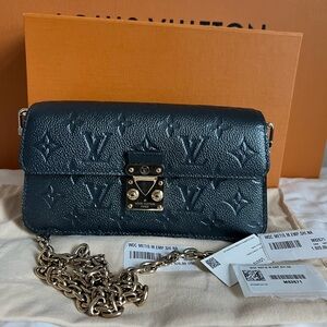 Louis Vuitton Navy Blue Empreinte Metis Wallet On Chain
